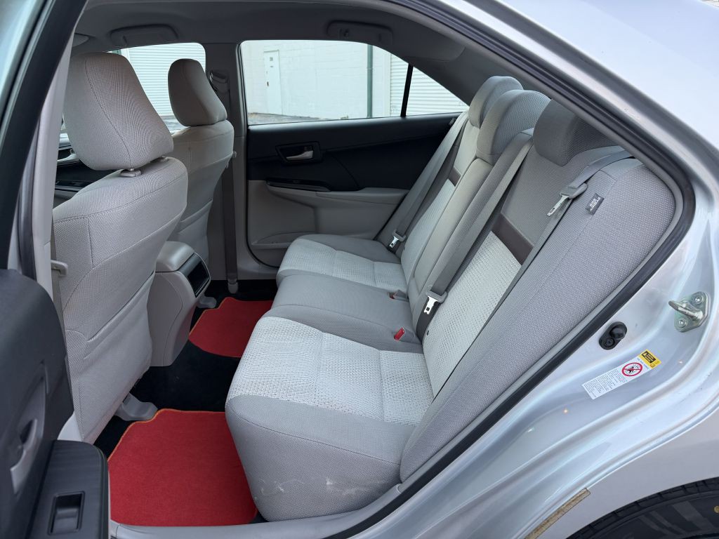 2014 Toyota Camry Image 13