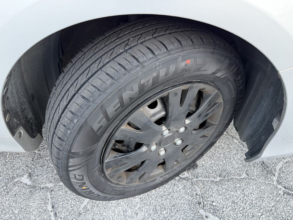 2014 Toyota Camry Image 33