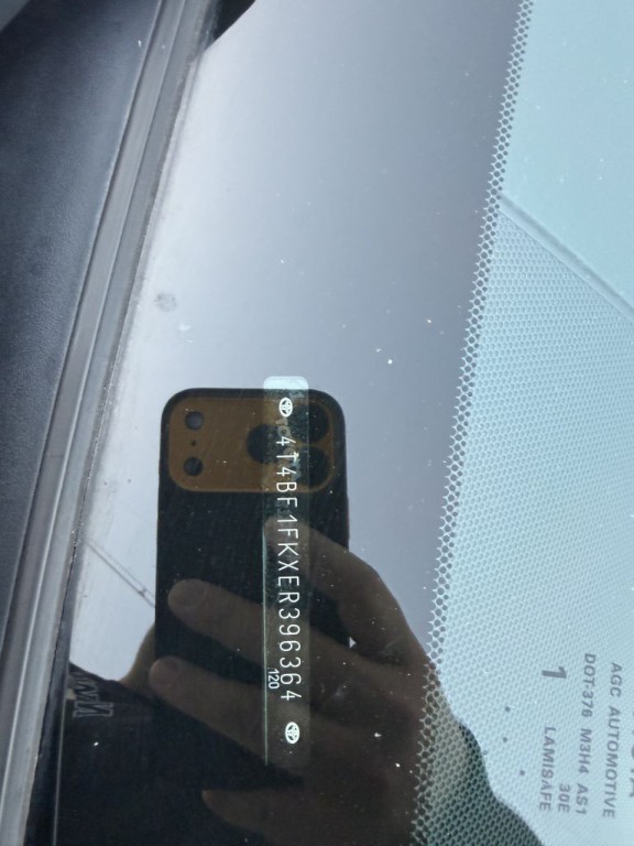 2014 Toyota Camry Image 35