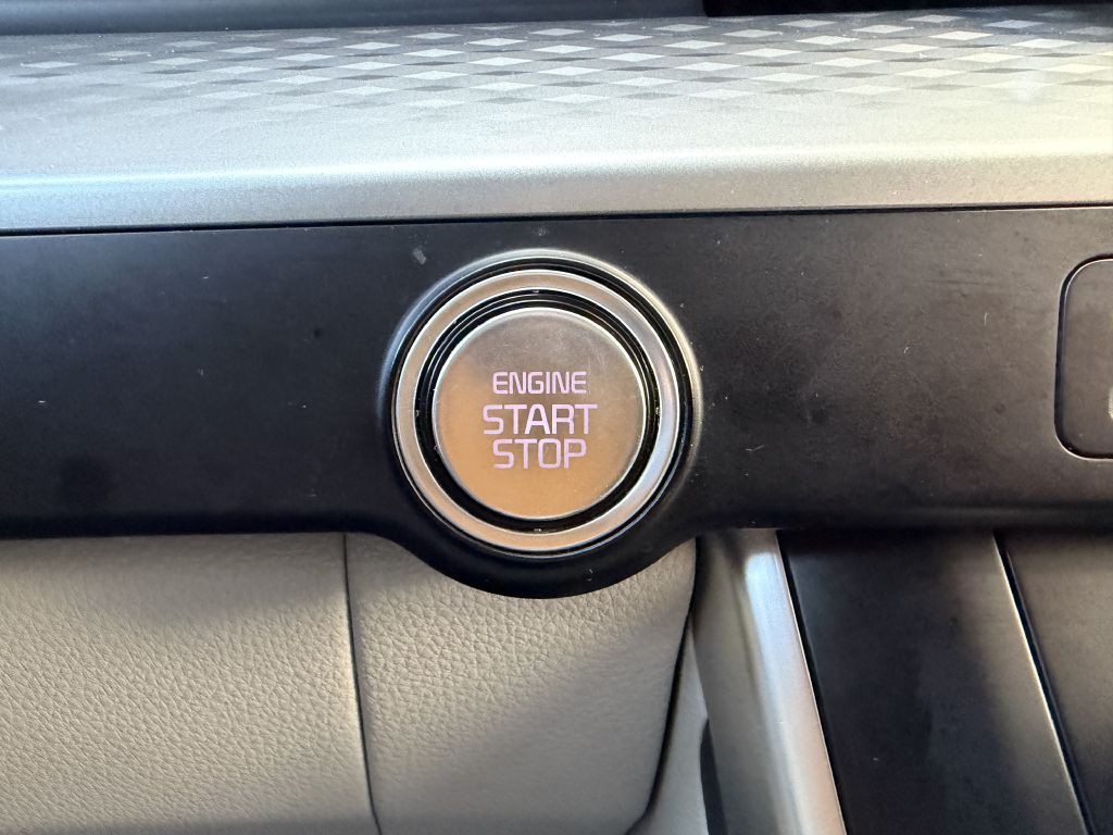 2024 Kia Carnival Image 25