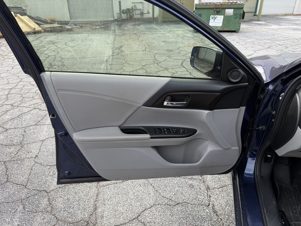 2013 Honda Accord Image 9