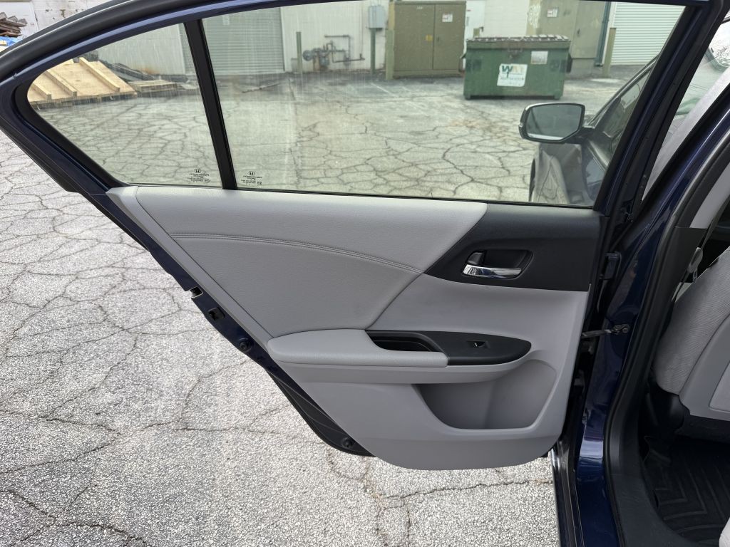 2013 Honda Accord Image 11