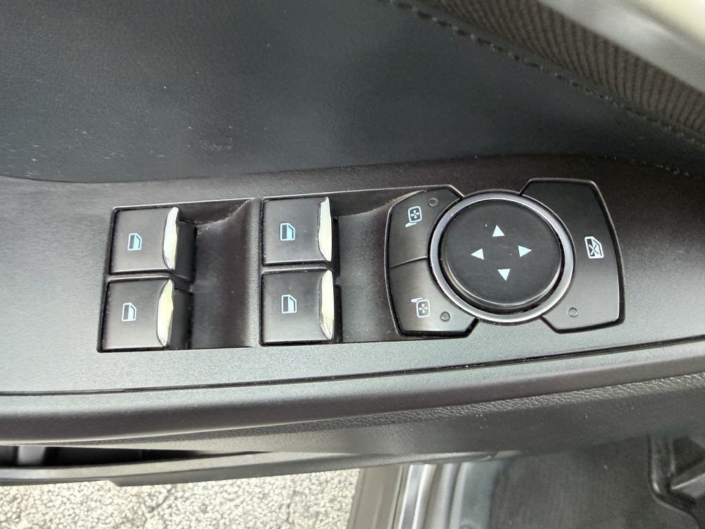 2020 Ford Explorer Image 22
