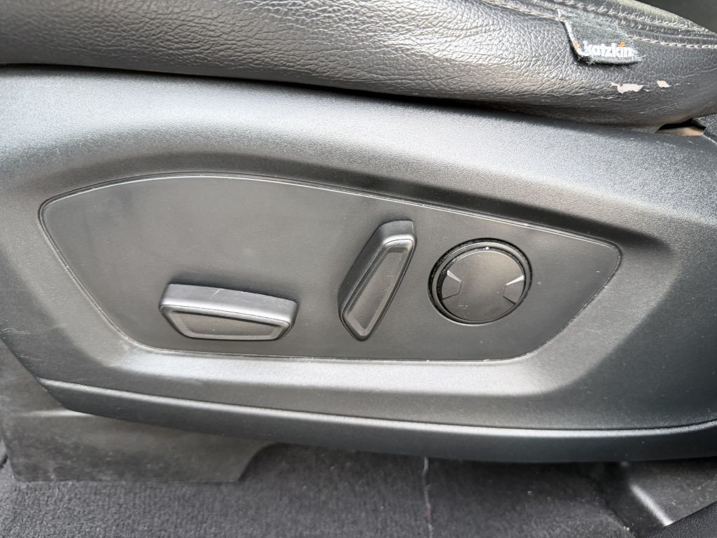 2020 Ford Explorer Image 23