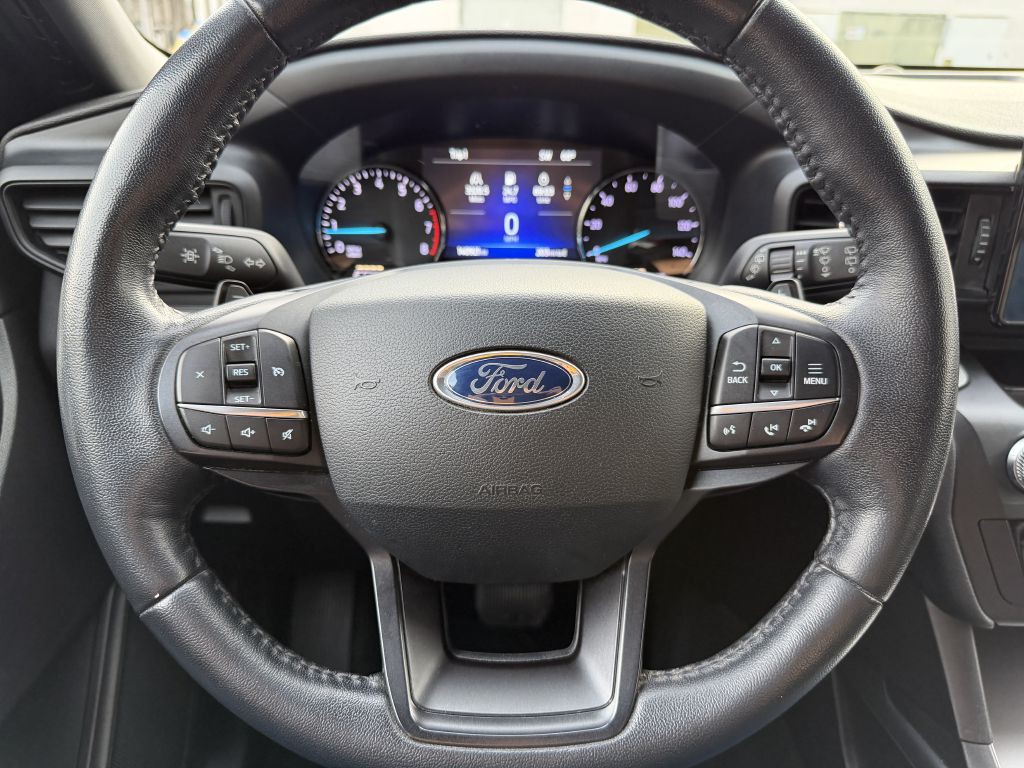 2020 Ford Explorer Image 24