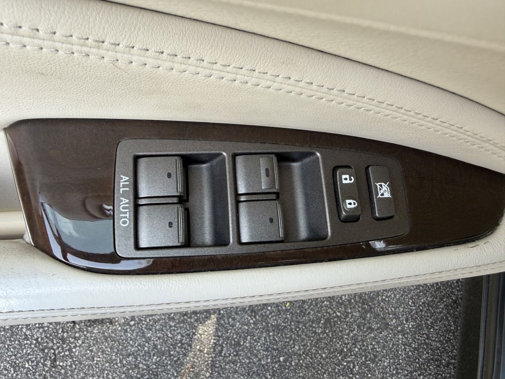 2007 Lexus LS Image 21