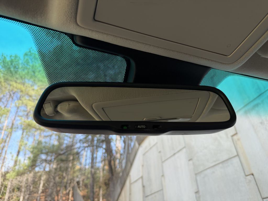 2007 Lexus LS Image 35