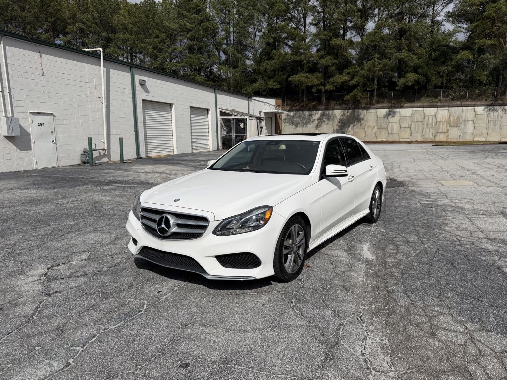 2016 Mercedes-Benz E-Class Image 1