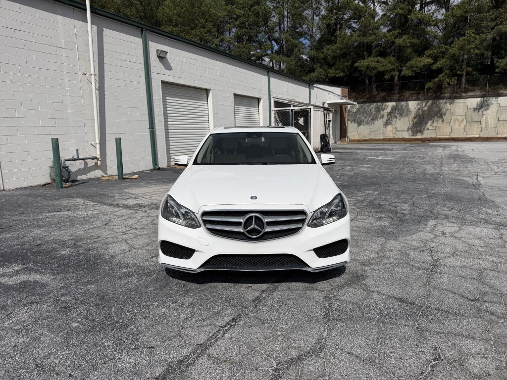 2016 Mercedes-Benz E-Class Image 2