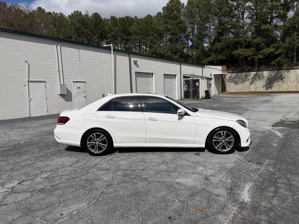 2016 Mercedes-Benz E-Class Image 4