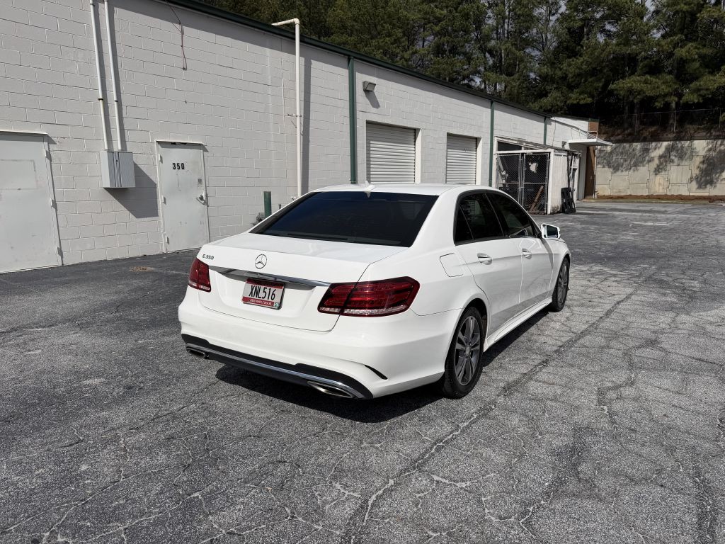 2016 Mercedes-Benz E-Class Image 5
