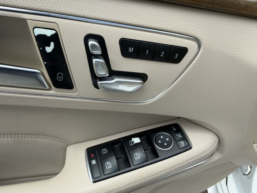 2016 Mercedes-Benz E-Class Image 23