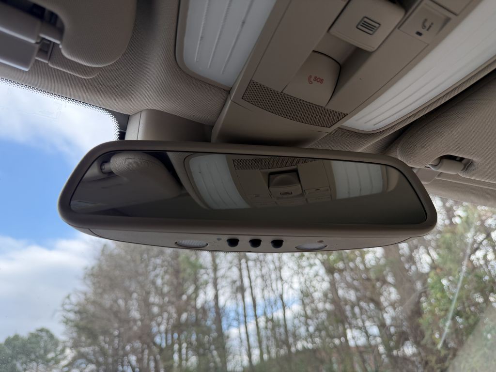 2016 Mercedes-Benz E-Class Image 33