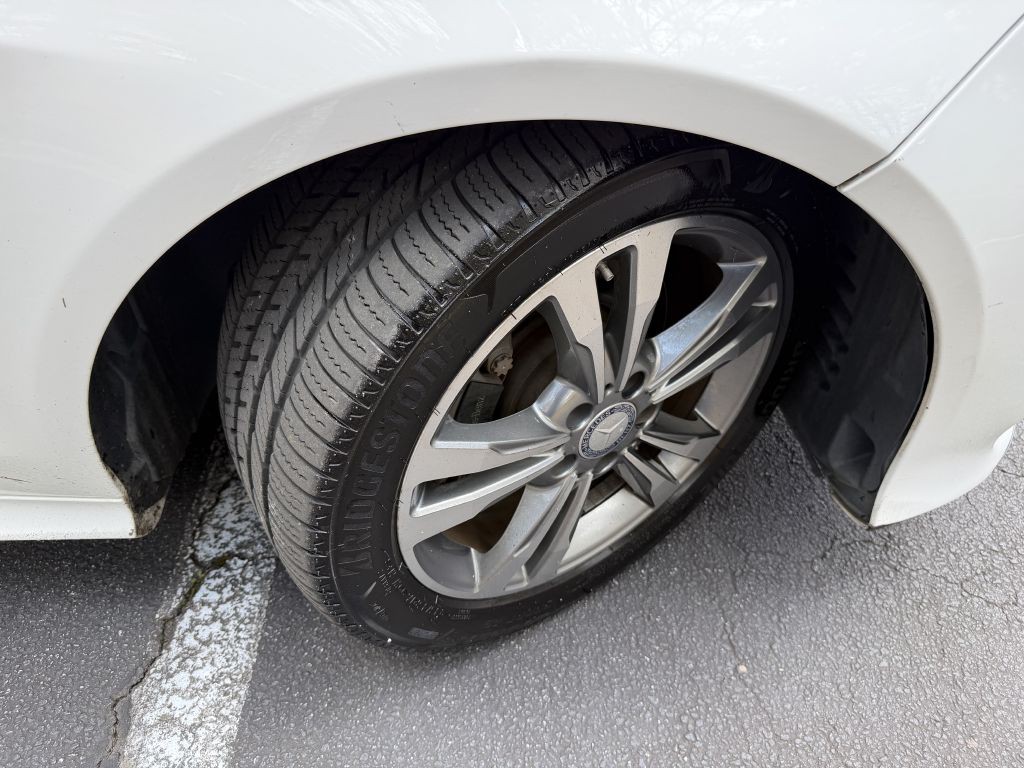 2016 Mercedes-Benz E-Class Image 38