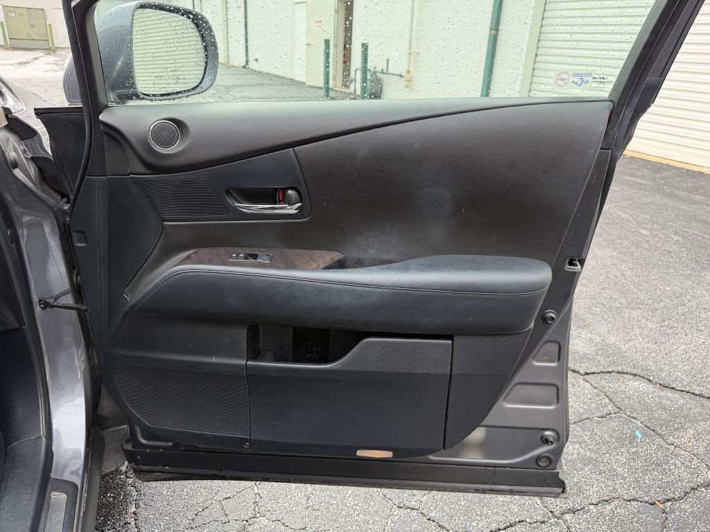 2015 Lexus RX Image 16