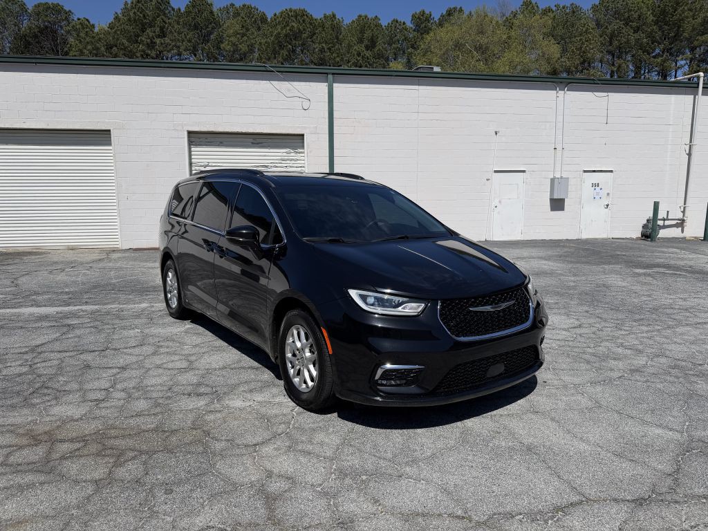 2022 Chrysler Pacifica Image 3