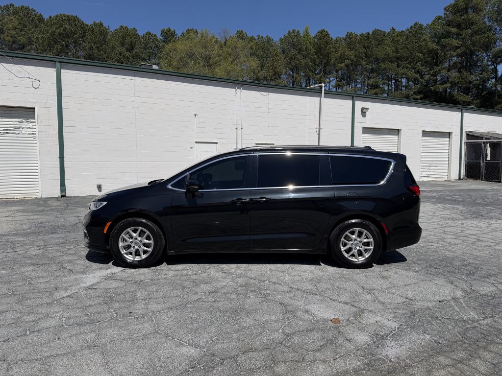 2022 Chrysler Pacifica Image 8