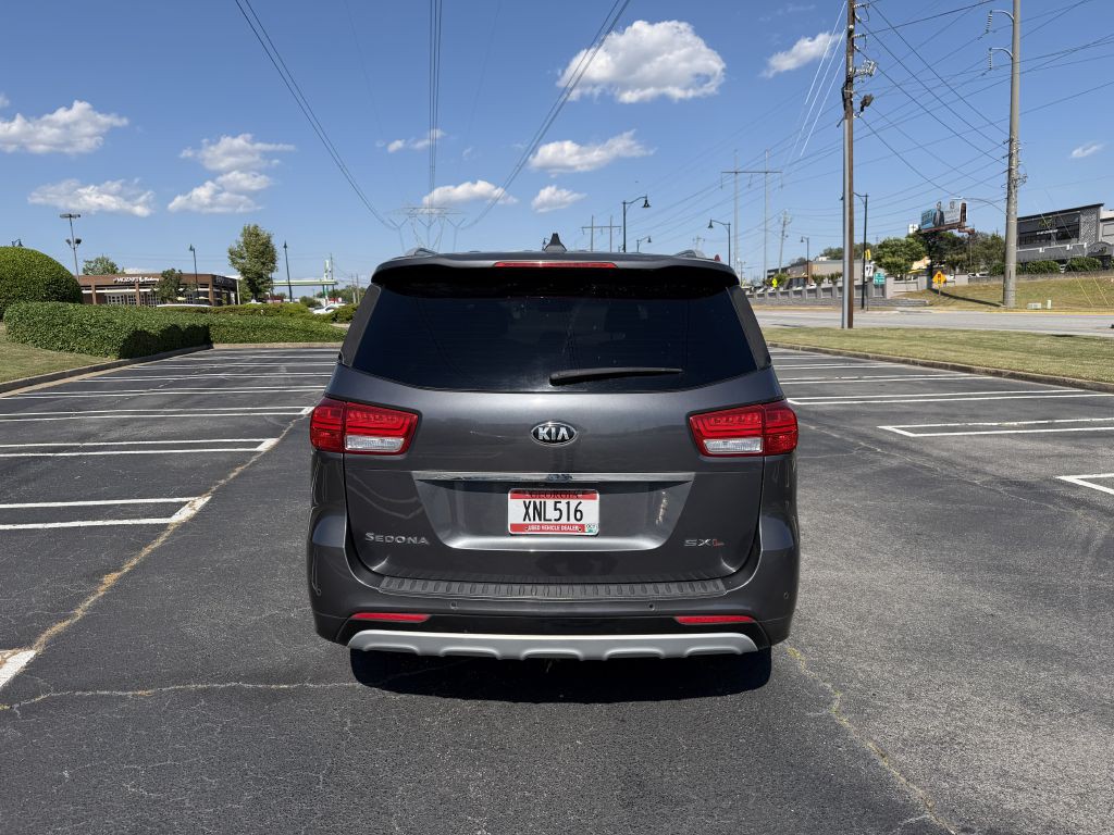 2016 Kia Sedona Image 5