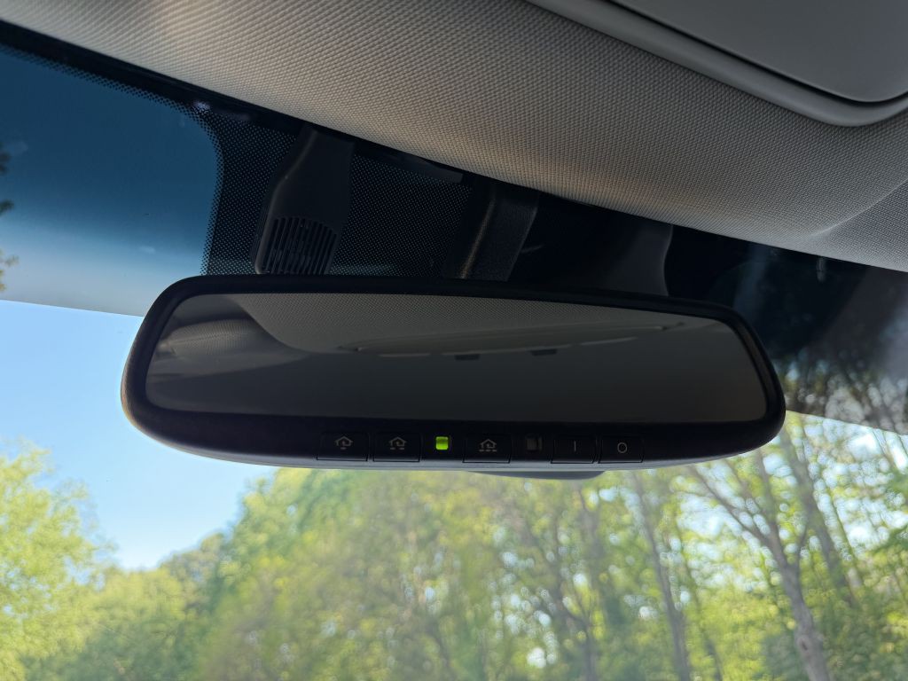2016 Kia Sedona Image 31
