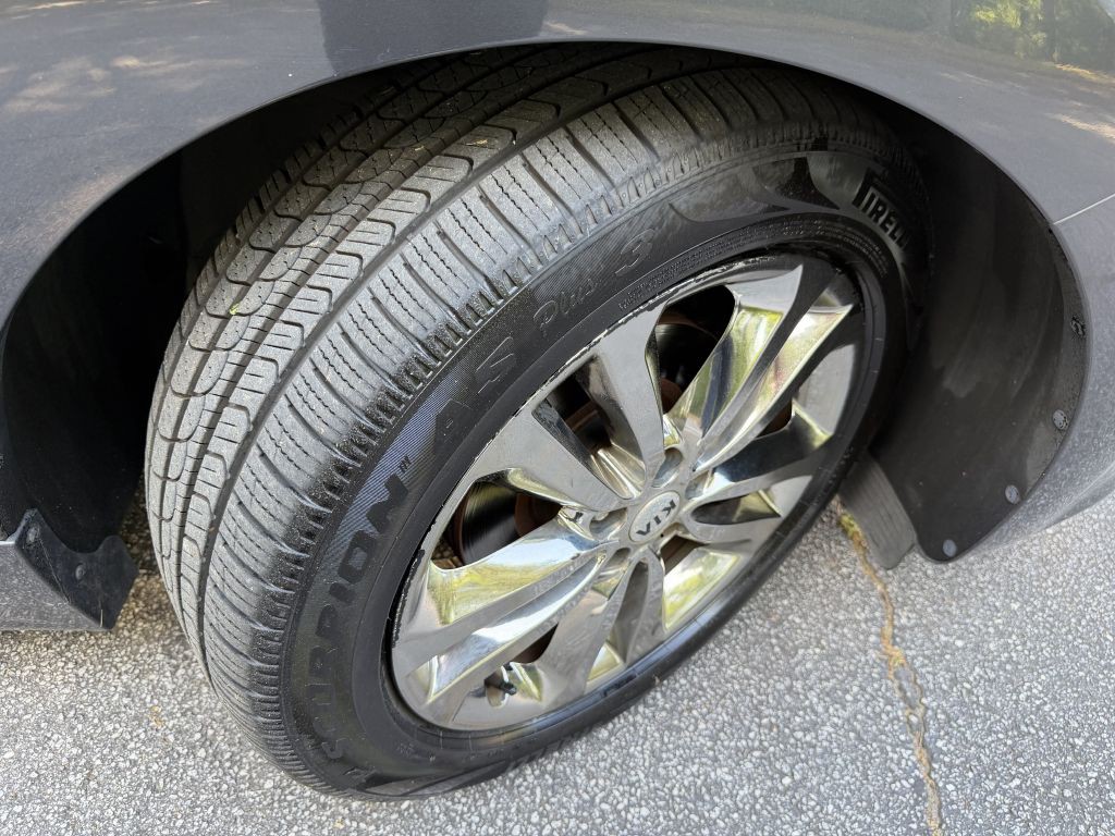 2016 Kia Sedona Image 36
