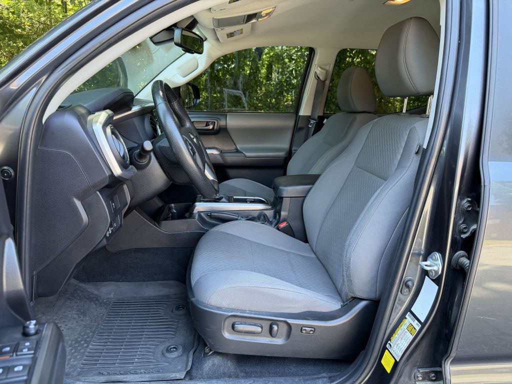 2023 Toyota Tacoma Image 11