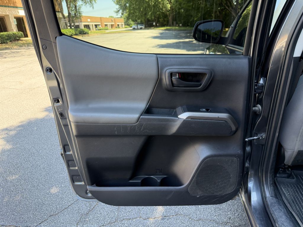 2023 Toyota Tacoma Image 12