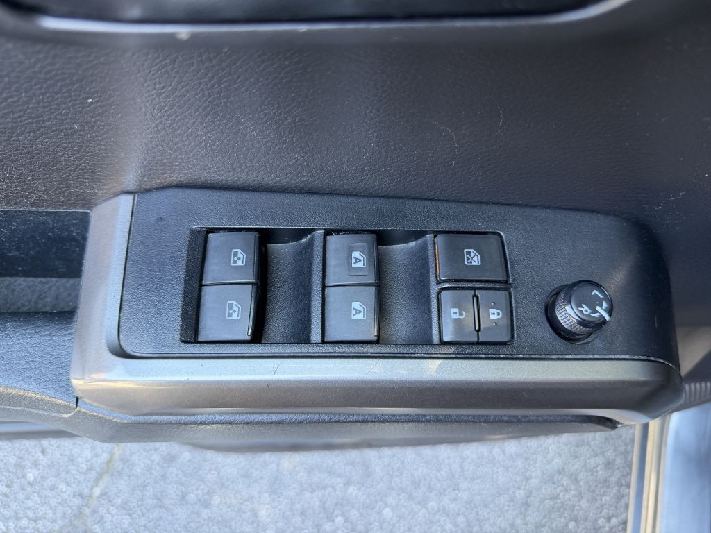 2023 Toyota Tacoma Image 21