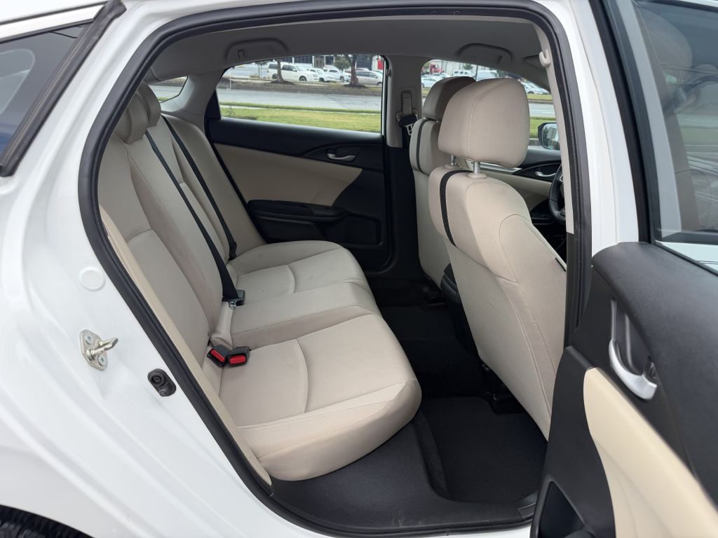 2016 Honda Civic Image 16