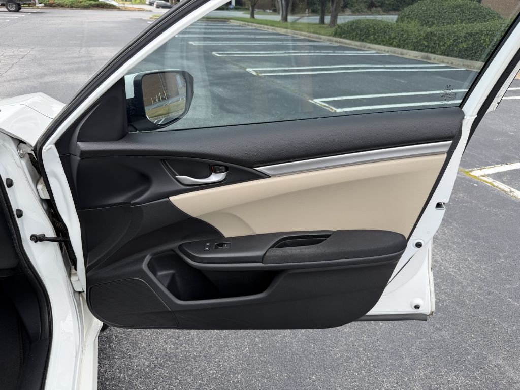 2016 Honda Civic Image 17