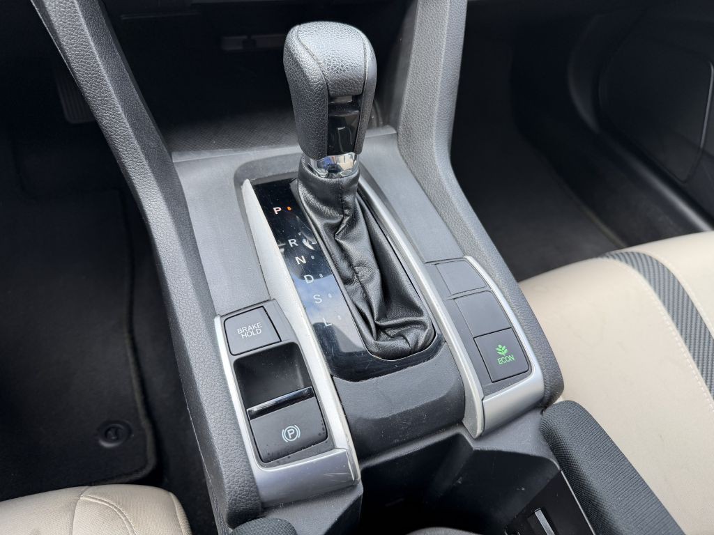 2016 Honda Civic Image 24