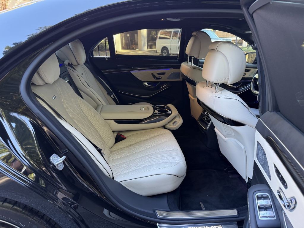 2015 Mercedes-Benz S-Class Image 16