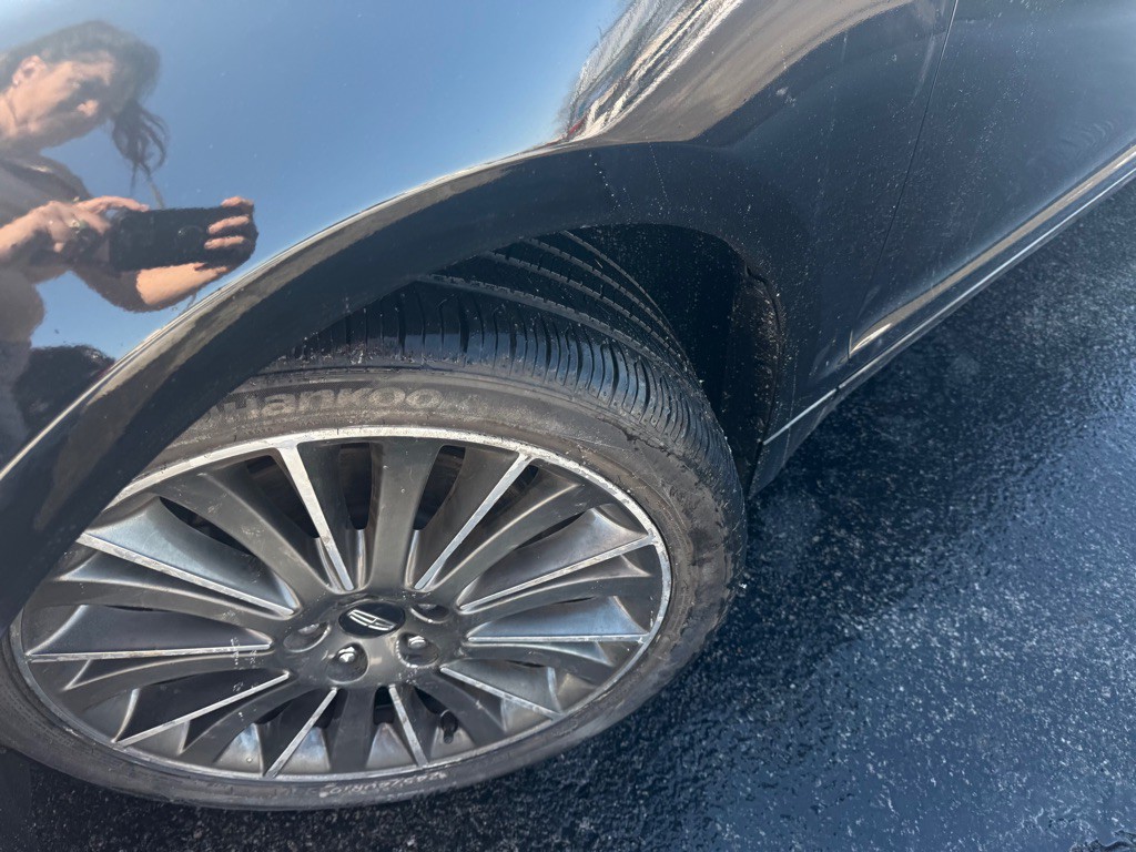 2015 Lincoln MKZ Image 11