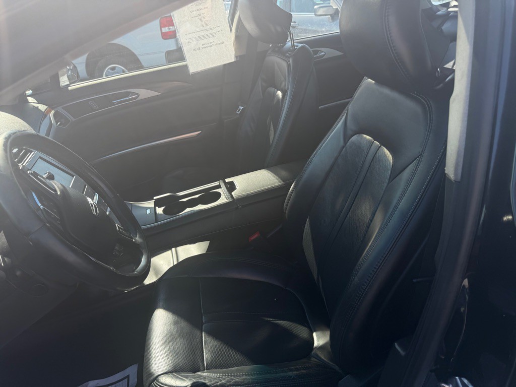 2015 Lincoln MKZ Image 12