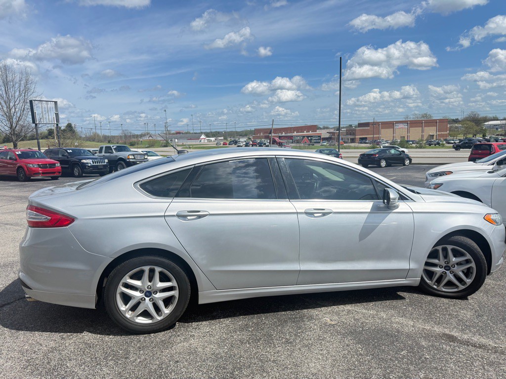 2016 Ford Fusion Image 6