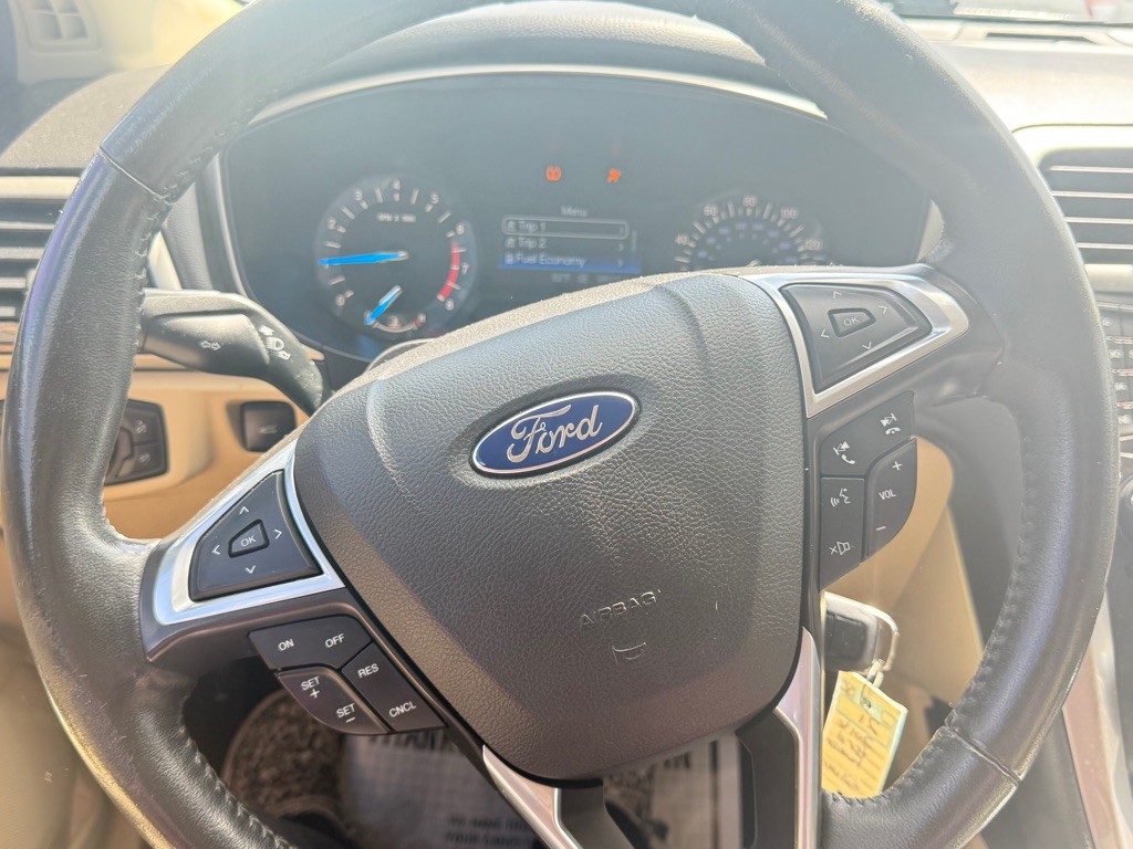 2016 Ford Fusion Image 19