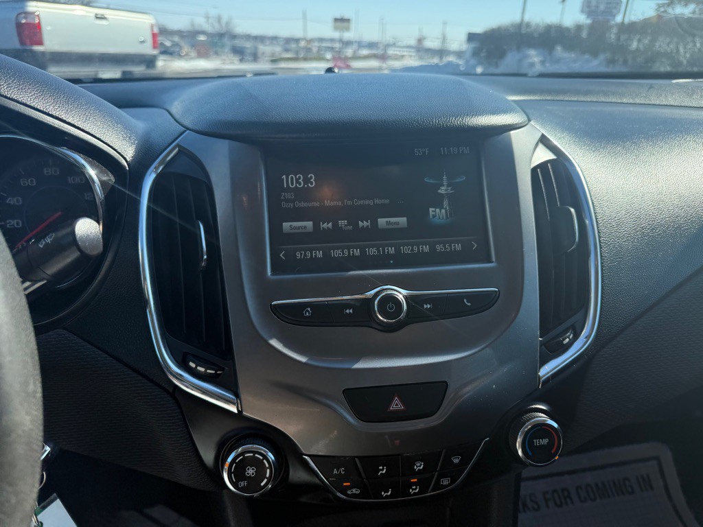 2017 Chevrolet Cruze Image 16