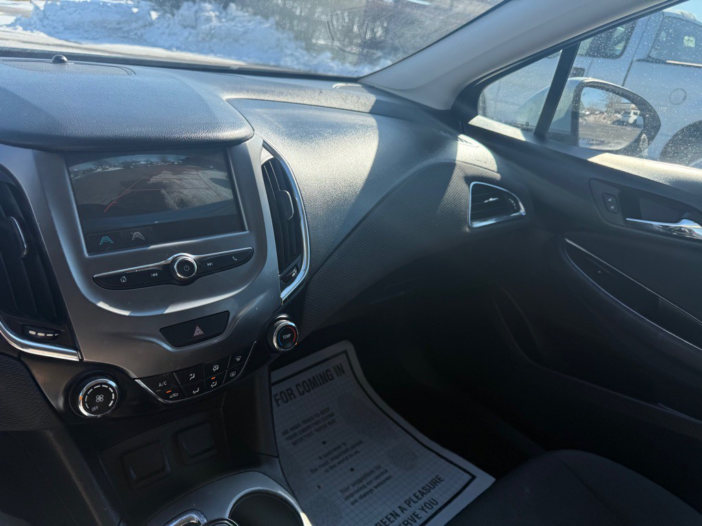 2017 Chevrolet Cruze Image 18