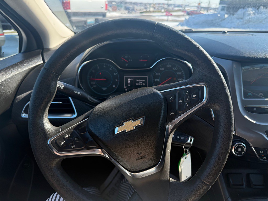 2017 Chevrolet Cruze Image 19