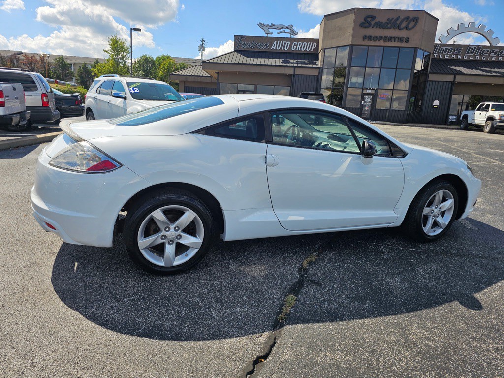 2009 Mitsubishi Eclipse Image 6