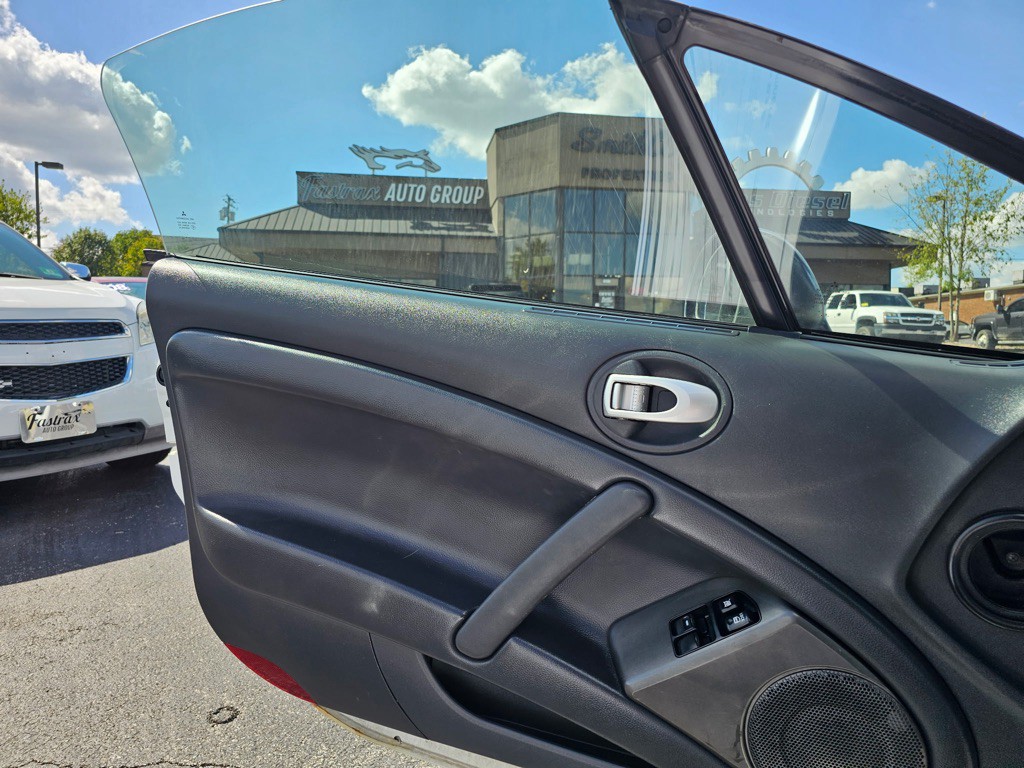 2009 Mitsubishi Eclipse Image 18