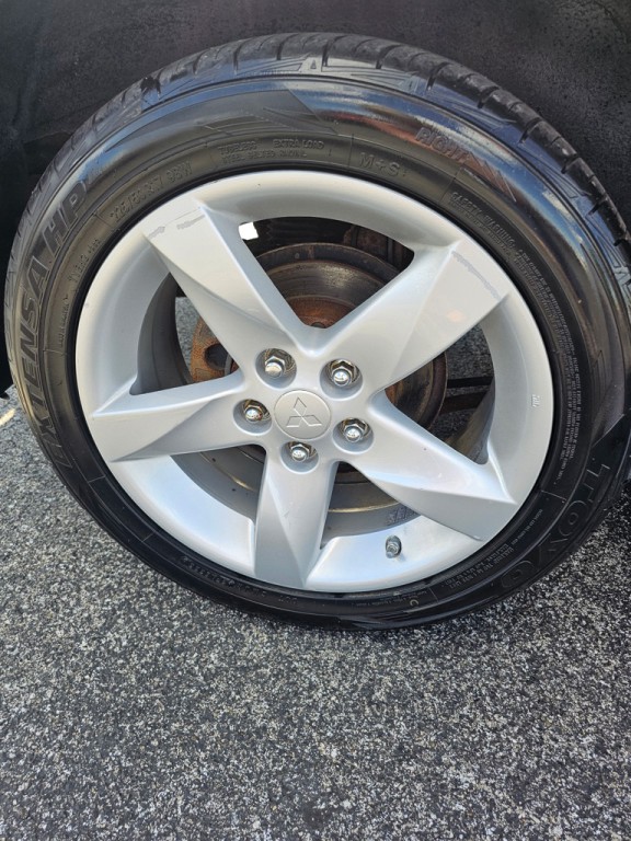 2009 Mitsubishi Eclipse Image 21