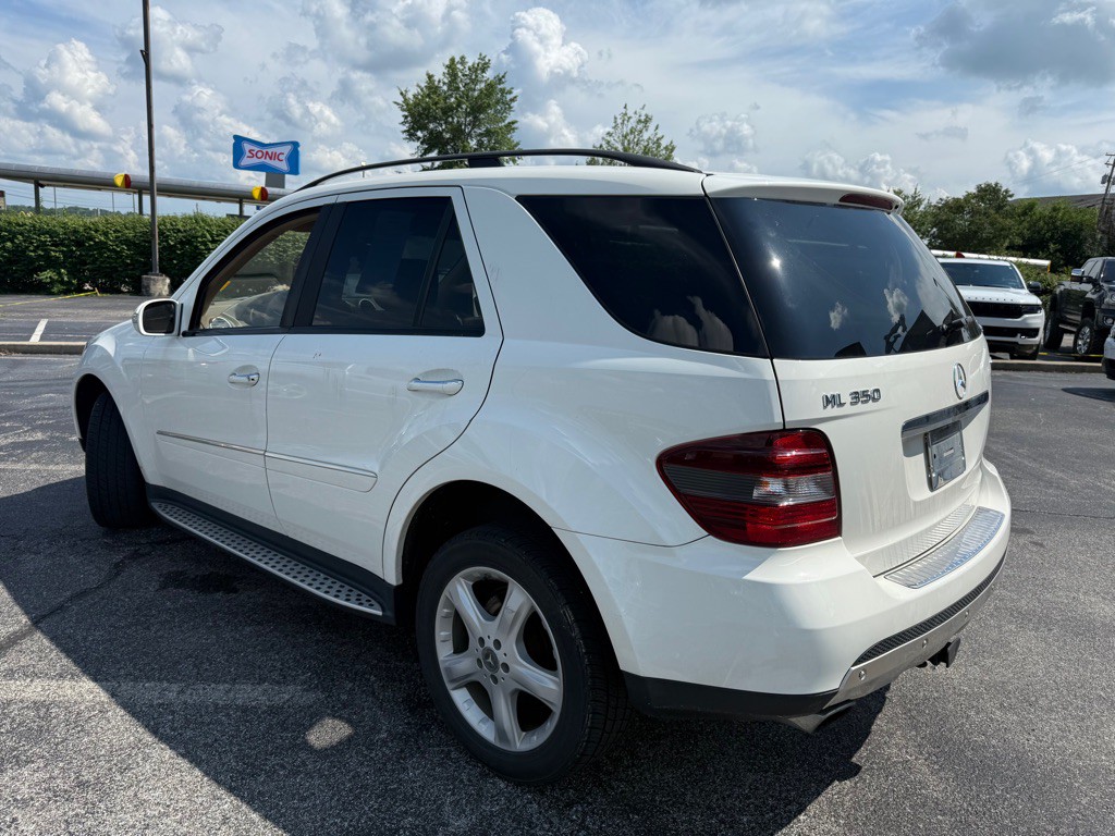 2007 Mercedes-Benz M-Class Image 4