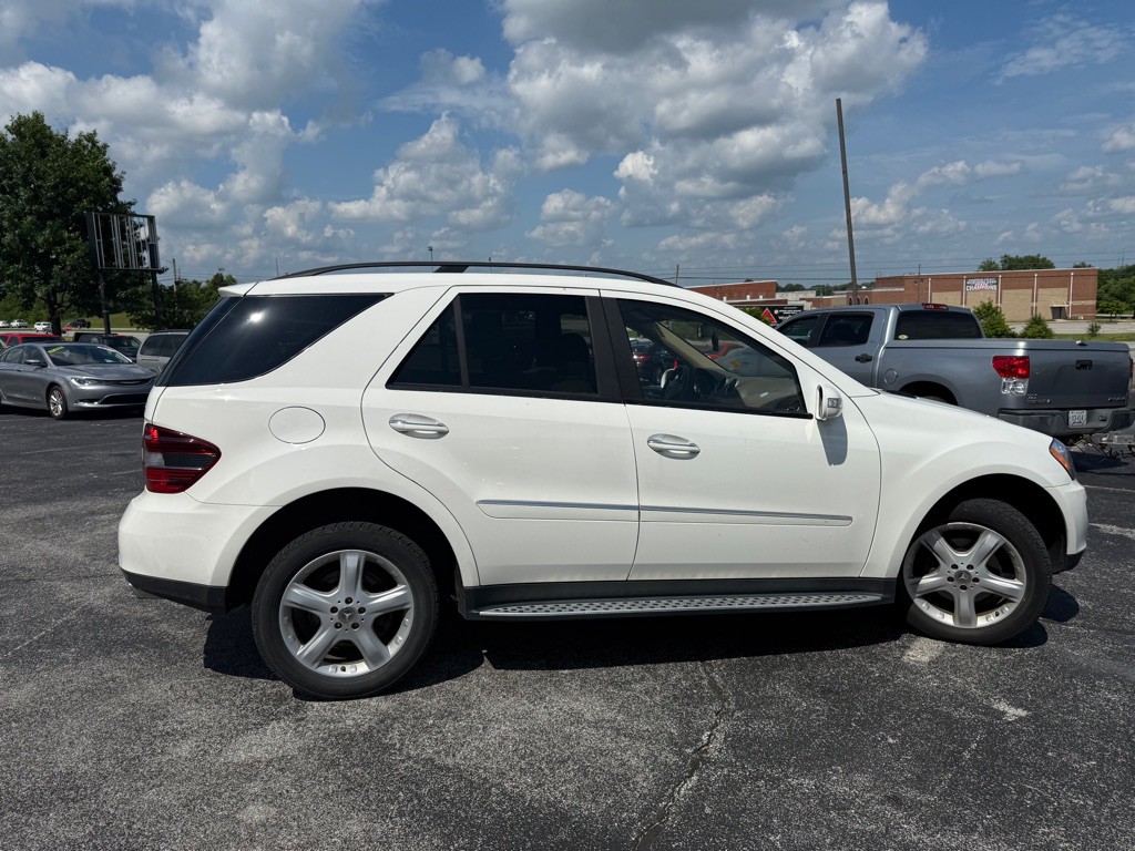 2007 Mercedes-Benz M-Class Image 7