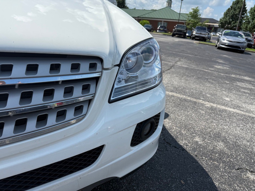 2007 Mercedes-Benz M-Class Image 10