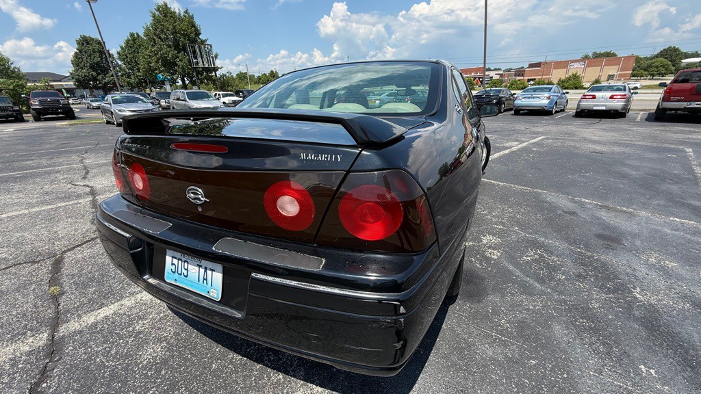 2004 Chevrolet Impala Image 8