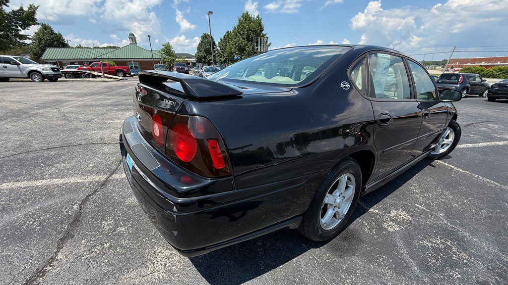 2004 Chevrolet Impala Image 10