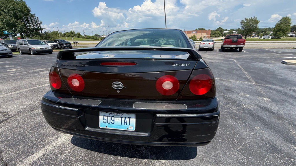 2004 Chevrolet Impala Image 13
