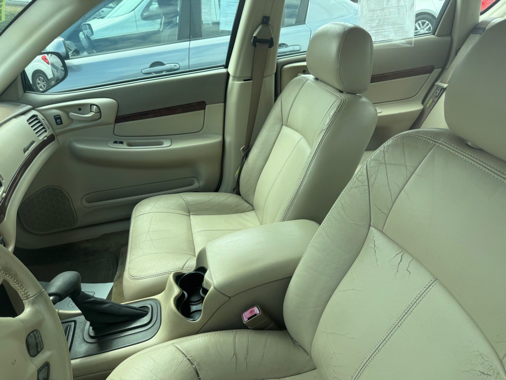 2004 Chevrolet Impala Image 3