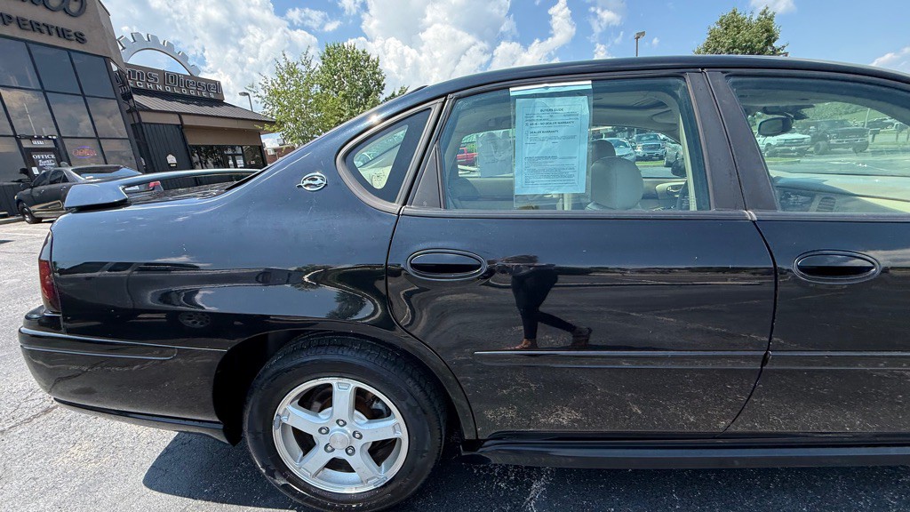 2004 Chevrolet Impala Image 5
