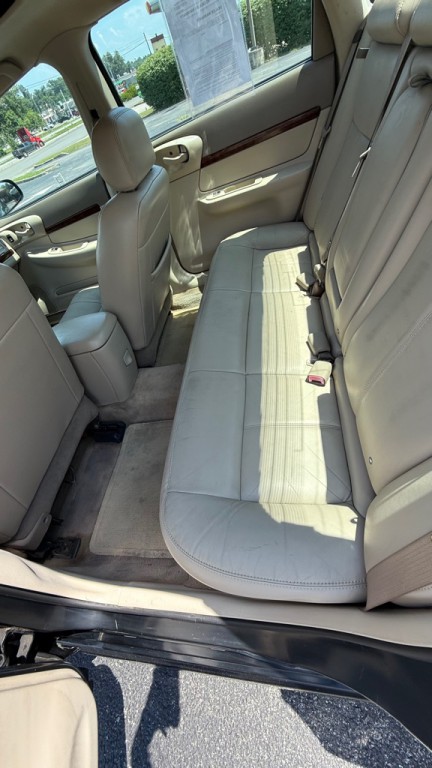 2004 Chevrolet Impala Image 11